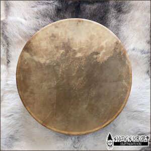 Shamantrumma med ljust hjortskinn